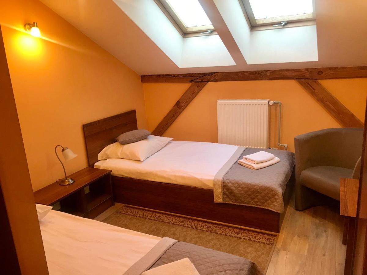 Hotelik Polonia Łowicz Kültér fotó