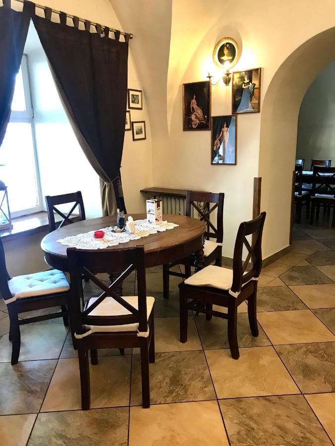 Hotelik Polonia Łowicz Kültér fotó