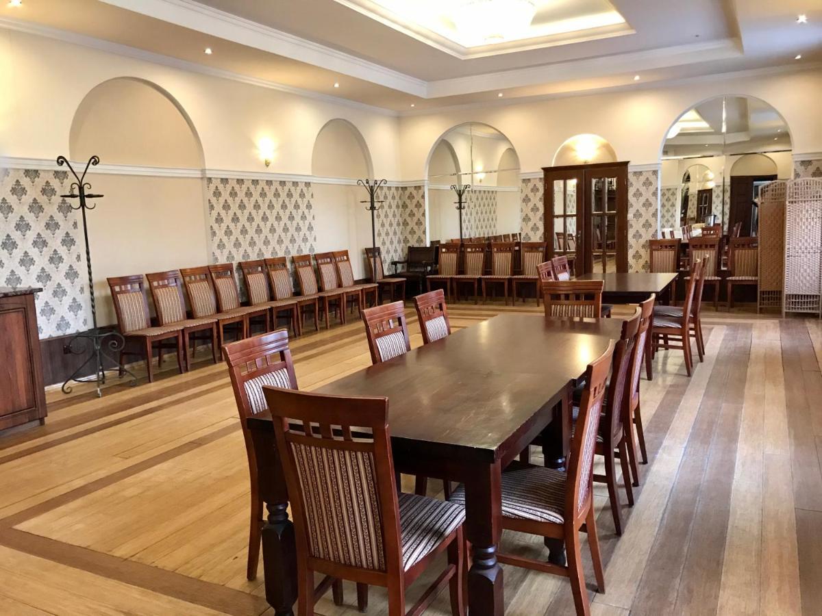 Hotelik Polonia Łowicz Kültér fotó