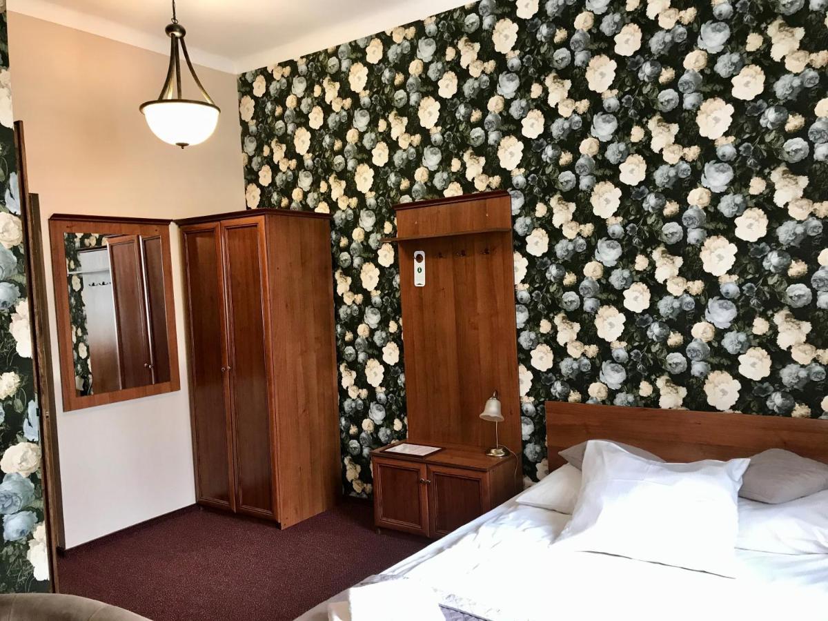 Hotelik Polonia Łowicz Kültér fotó
