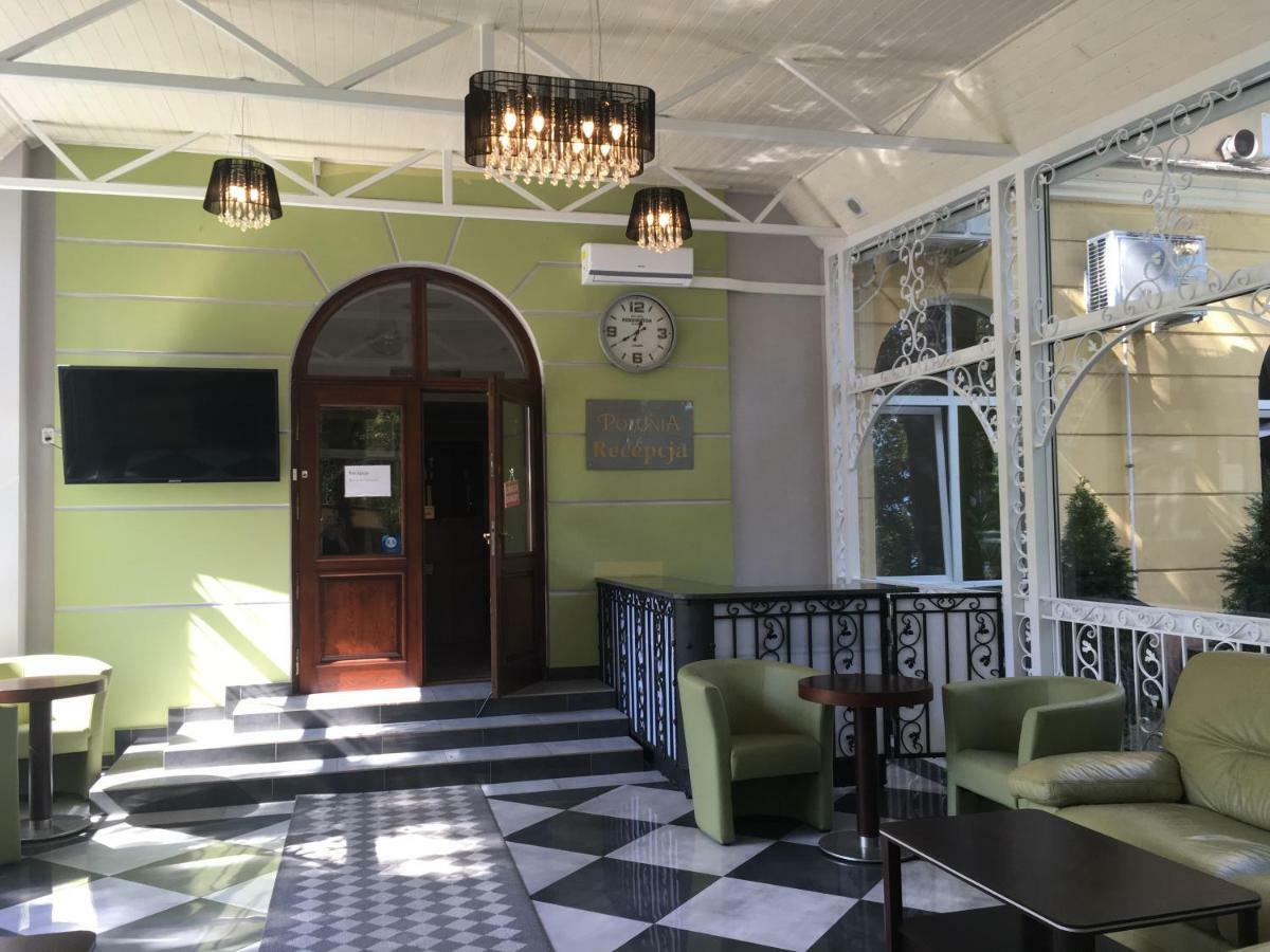 Hotelik Polonia Łowicz Kültér fotó